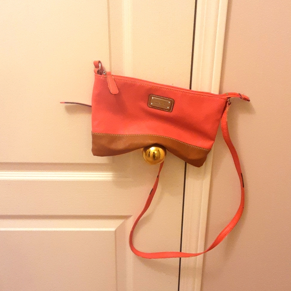 Nine West cross body purse 6by10 inches